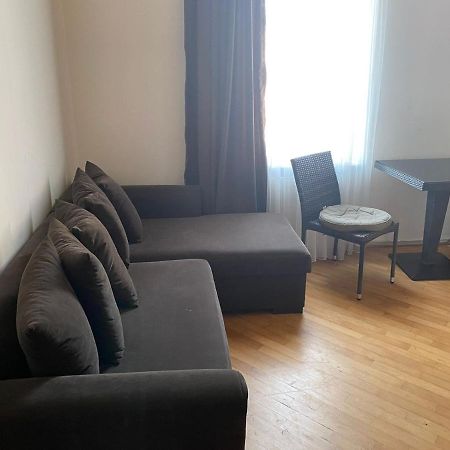Apart Voyage Batumi Luaran gambar