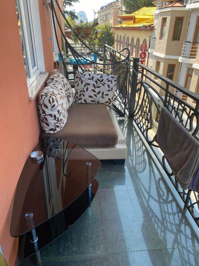 Apart Voyage Batumi Luaran gambar